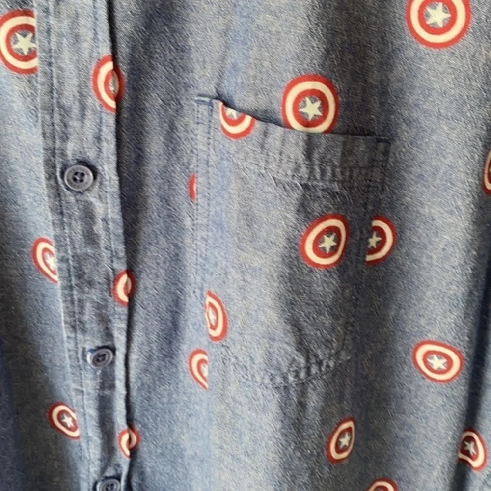 Marvel Captain America Casual Button Down Short Sleeves Chambray Shirt Sz L - Picture 3 of 10